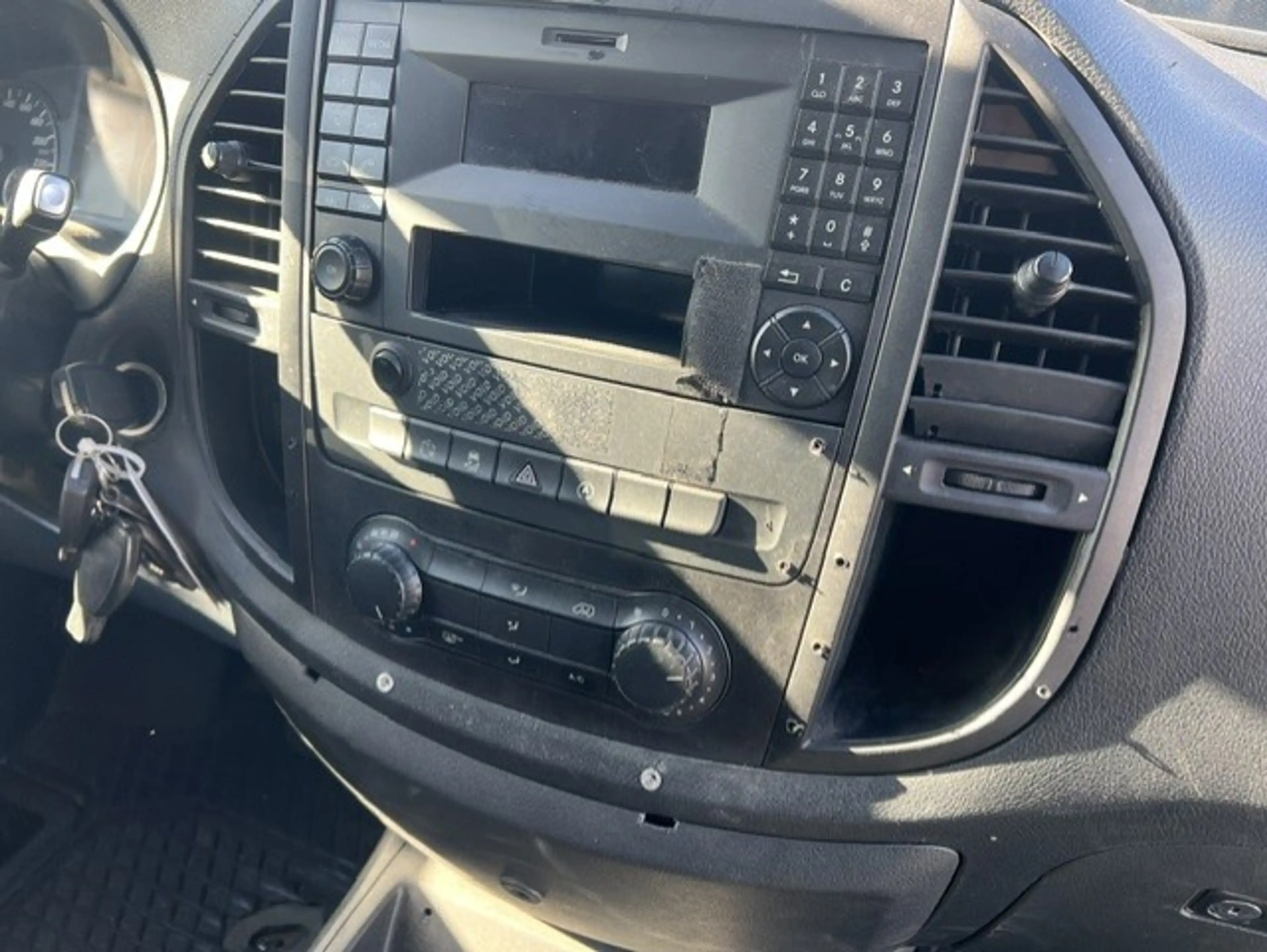 Mercedes-Benz Vito Tourer 116 CDI 120KW Lang PKW BRIEF 8P AUT. KLIMA — photo 10