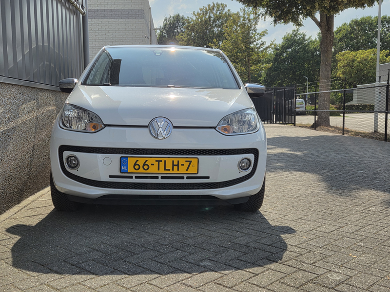 Volkswagen up! 1.0 high up! White uitvoering airco 1 eigenaar !!! — photo 2