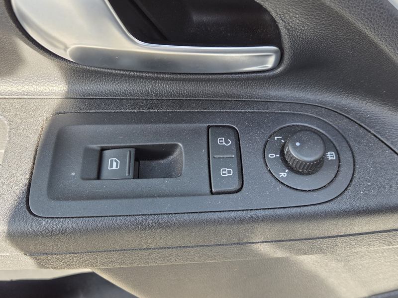 Volkswagen up! 1.0 high up! White uitvoering airco 1 eigenaar !!! — photo 6