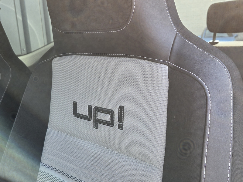 Volkswagen up! 1.0 high up! White uitvoering airco 1 eigenaar !!! — photo 9