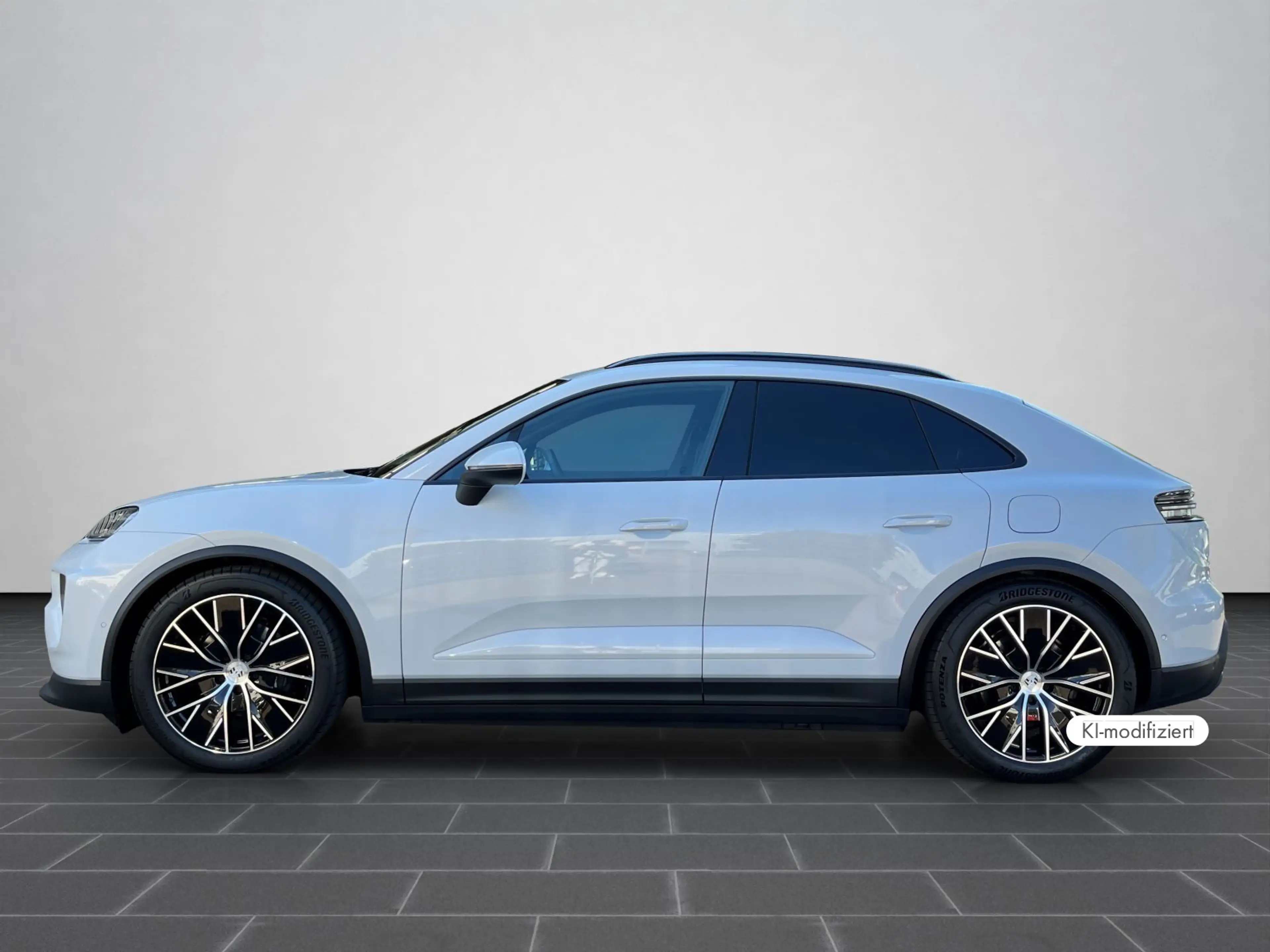 Porsche Macan Luftf.Pano,Abstandsreg. — photo 2