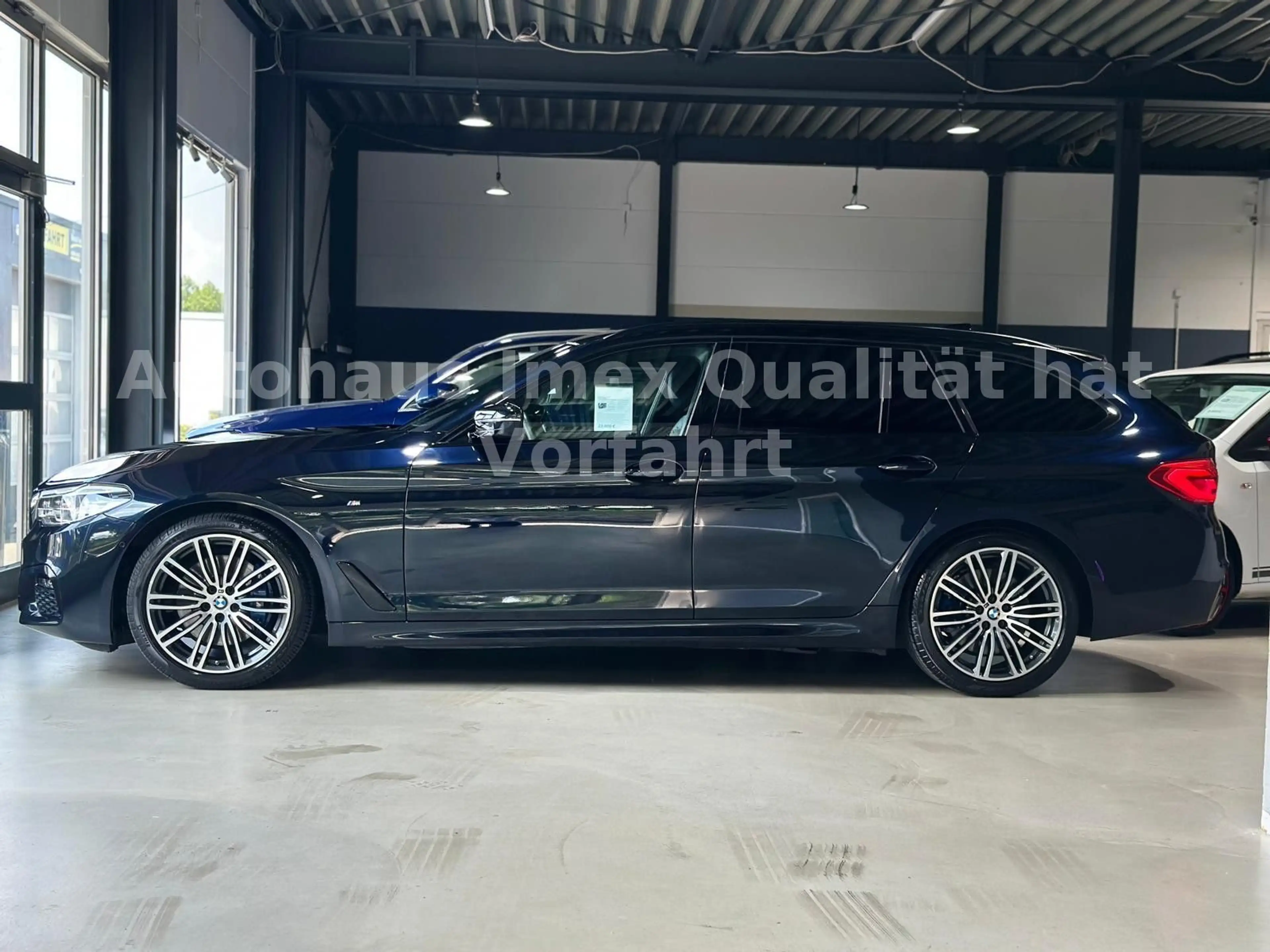 BMW 530 i M Sport*HUD*RHKAM*KEYLESS*ACC*LED*LEDER — photo 5