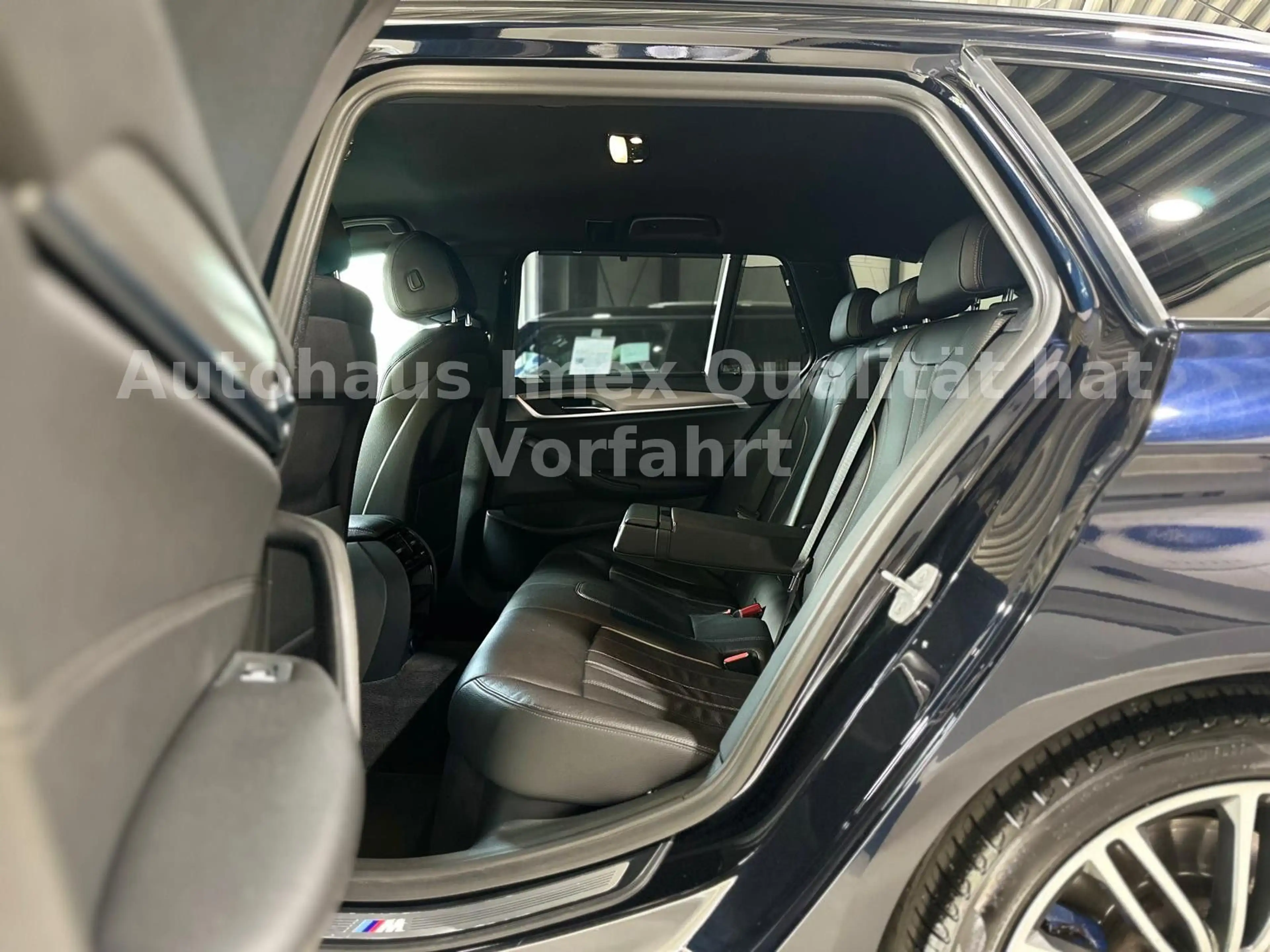 BMW 530 i M Sport*HUD*RHKAM*KEYLESS*ACC*LED*LEDER — photo 12