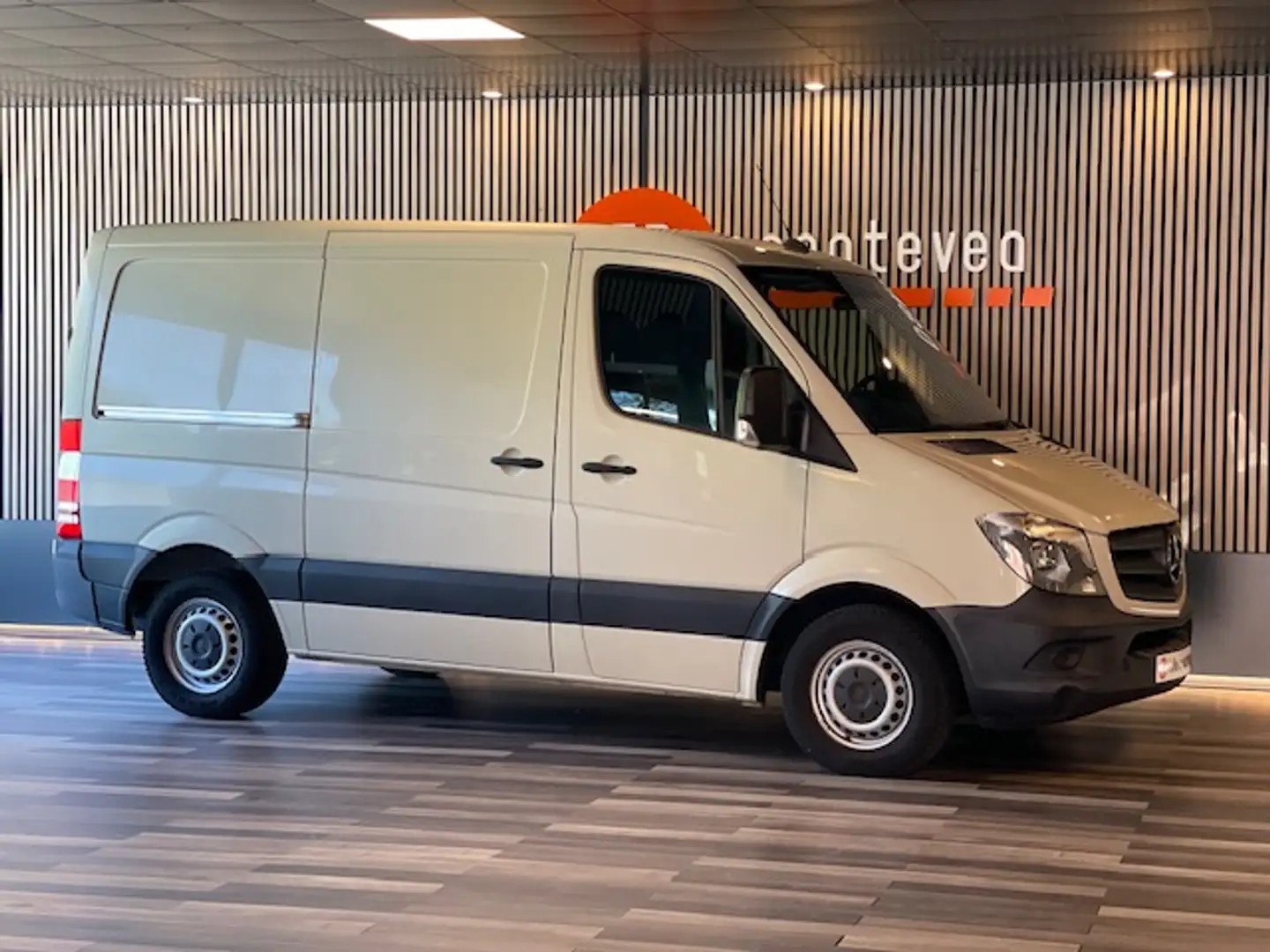 Mercedes-Benz Sprinter Furgón 314CDI Compacto Beige - 1