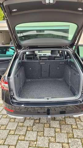 Skoda Superb Superb Combi 2.0 TDI DSG L