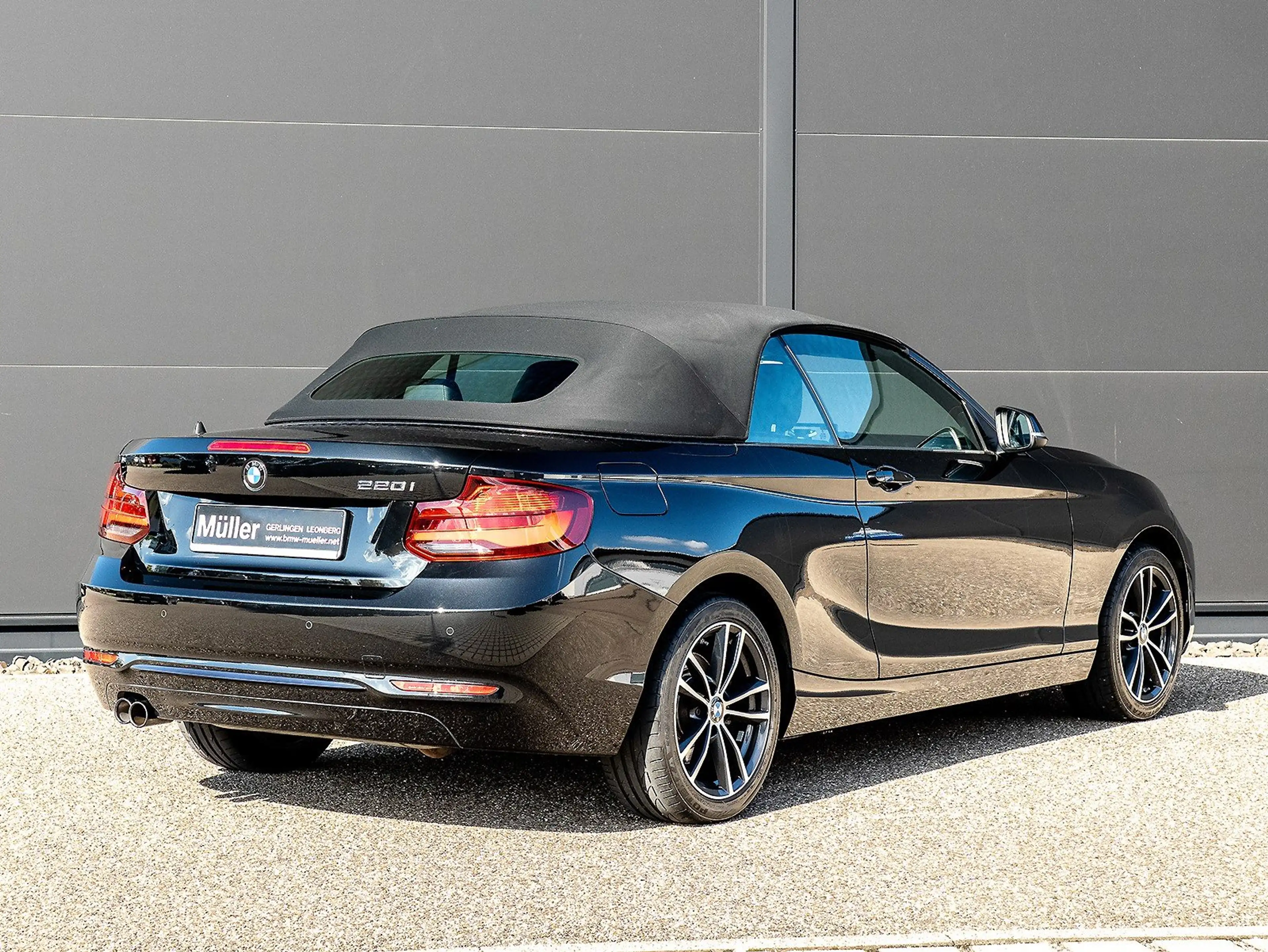 BMW 220 i Cabrio Aut Sport Line H/Ksound LED 1VB Navi-Pro — photo 3
