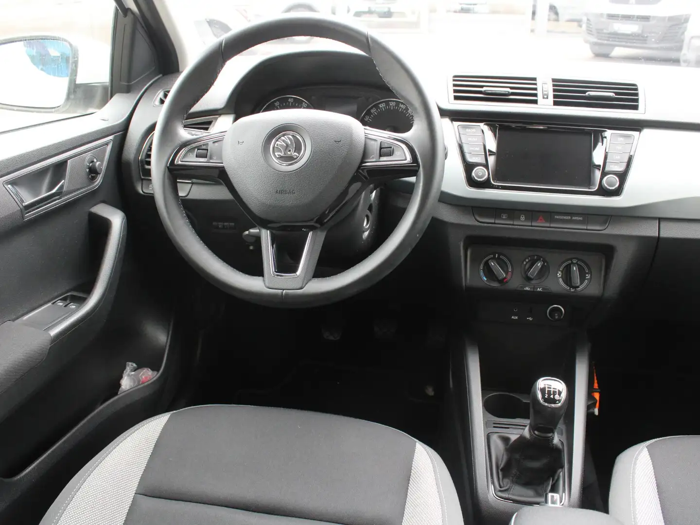 Skoda Fabia 1.0 Ambition | NAVIGATIE | 12 MAANDEN BOVAG GARANT Wit - 2