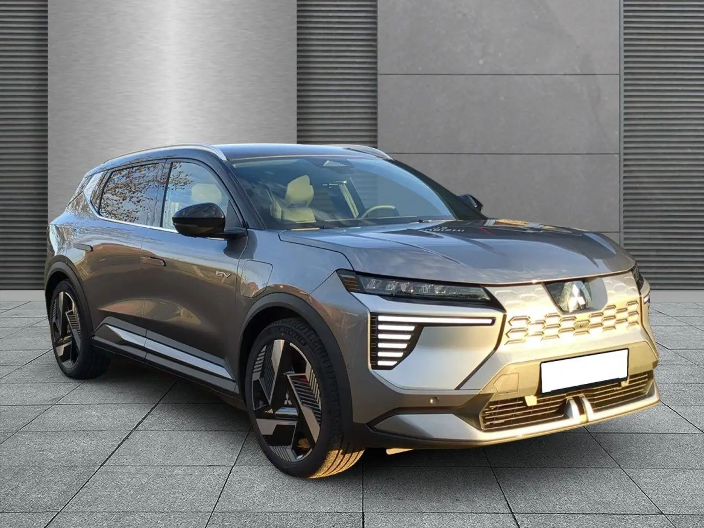 Mitsubishi Eclipse Cross Diamant TOP Luxury-Paket 87 kWh (22kW) 160 kW (... Grau - 1