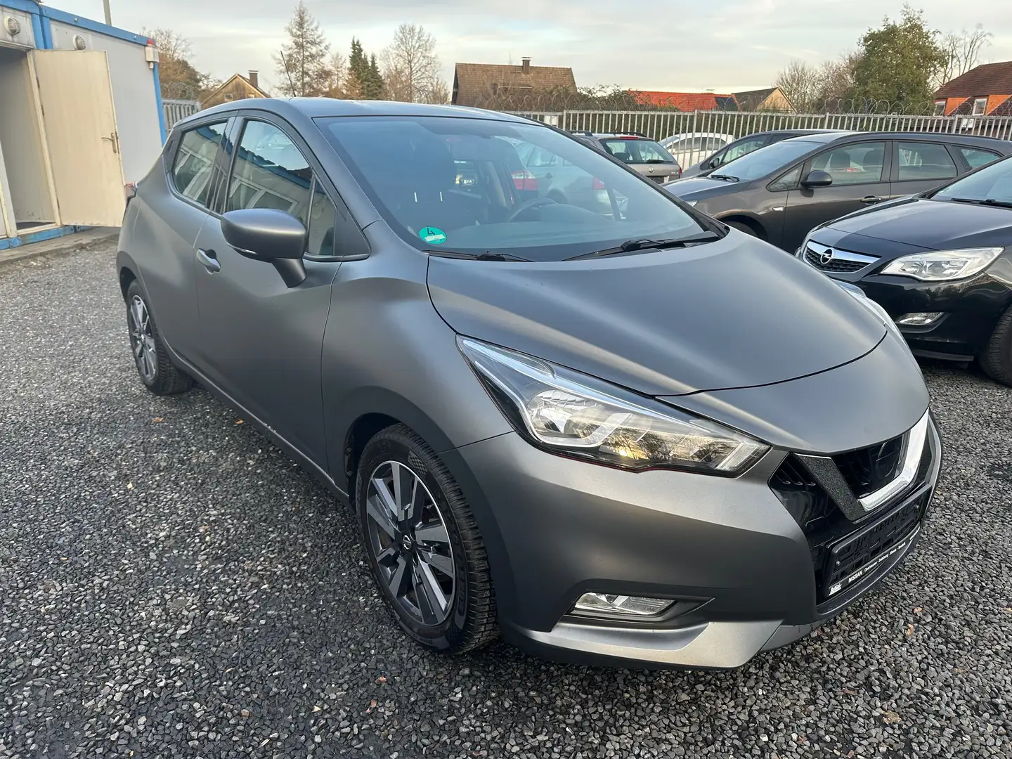 Nissan Micra N-Way Orange - 1