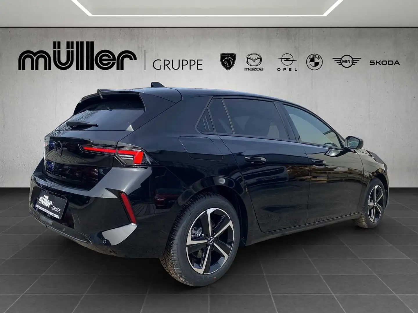 Opel Astra 1.2 Turbo Automatik GS Schwarz - 2
