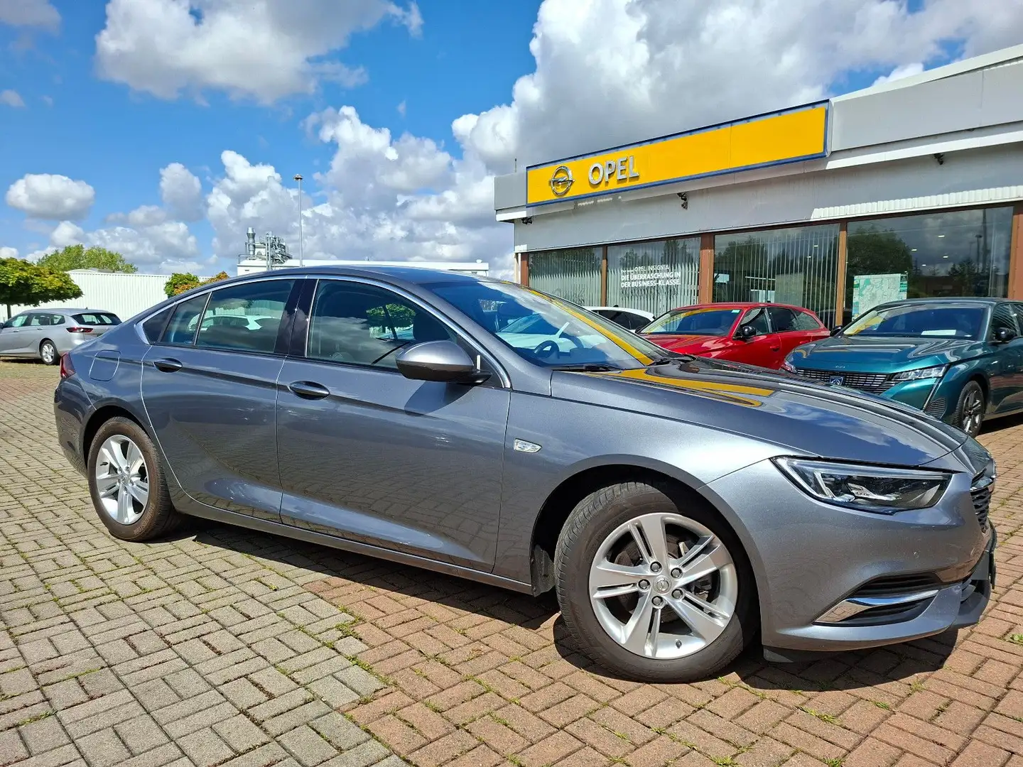 Opel Insignia B GS Innova +MATRIX-LED+NAVI+KLIMAAUTO+ Grau - 1