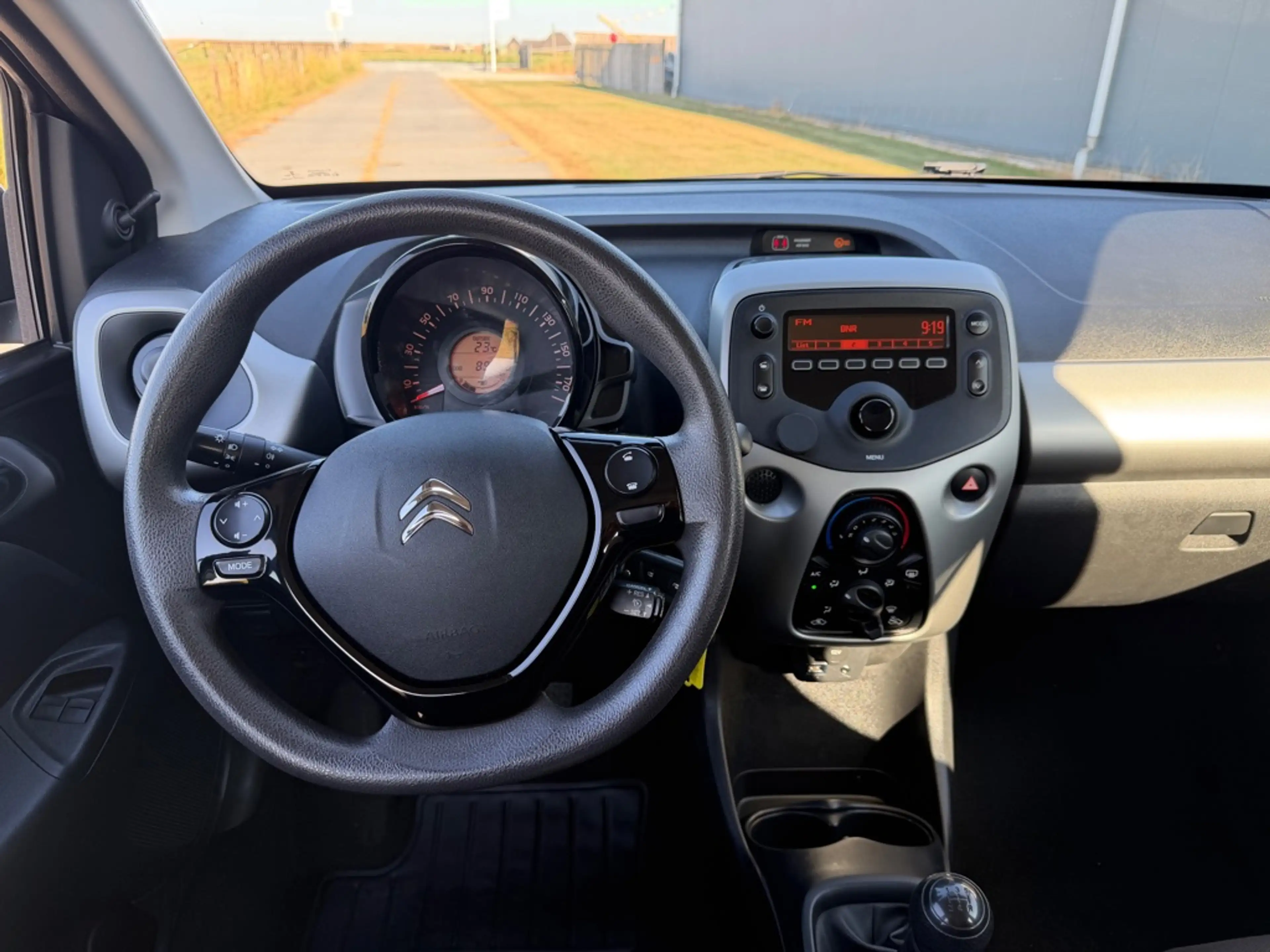Citroen C1 1.0 e-VTi Feel — photo 6