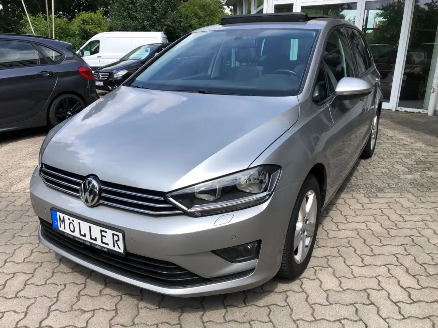 Volkswagen Golf Sportsvan 1.6 TDI Comfortline Navi Pano AHK Grau - 1