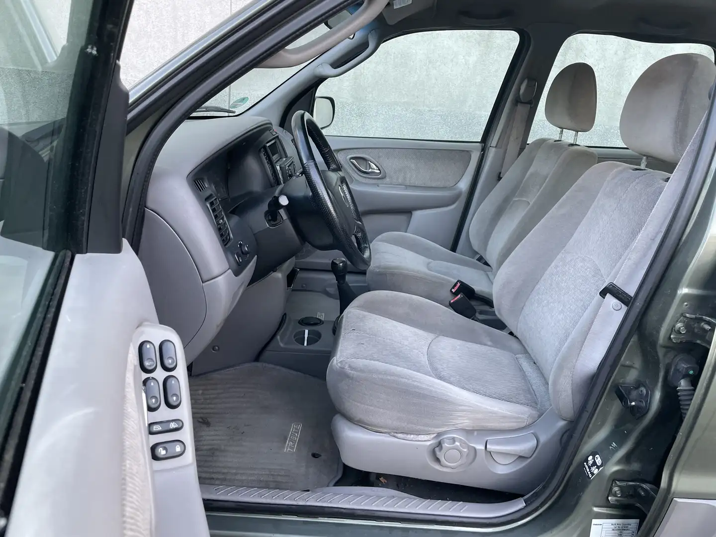 Mazda Tribute 4x4 2,0 Comfort Anhängerkupplung - 2