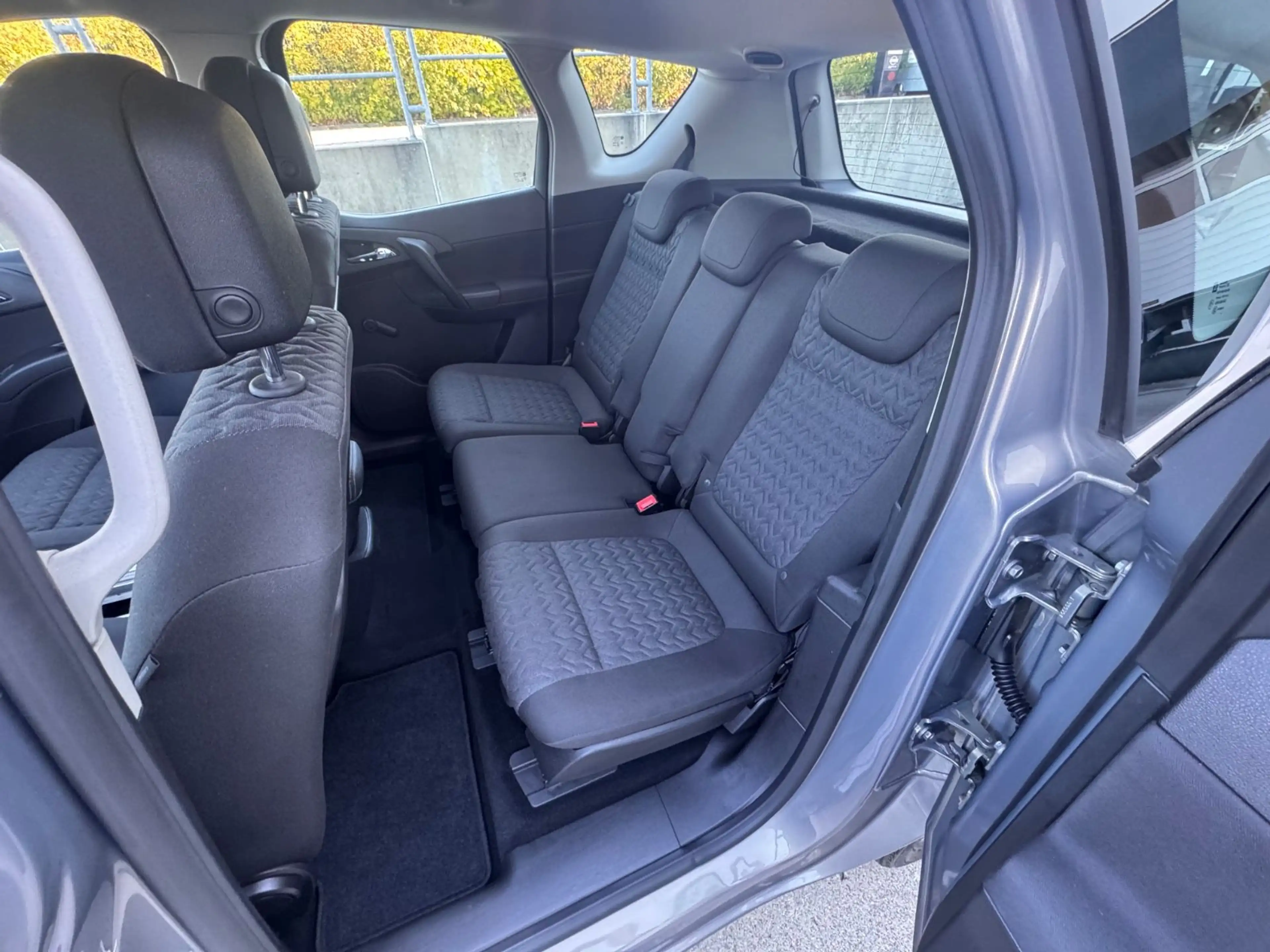 Opel Meriva B 1,4 Active Automatik PDC ALU — photo 15