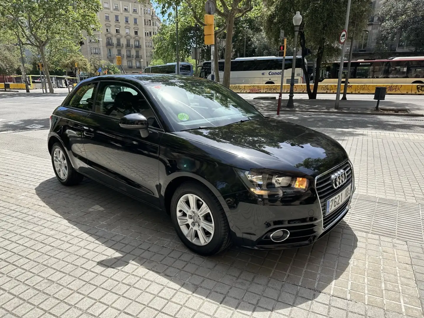 Audi A1 1.2 TFSI Attraction Zwart - 1