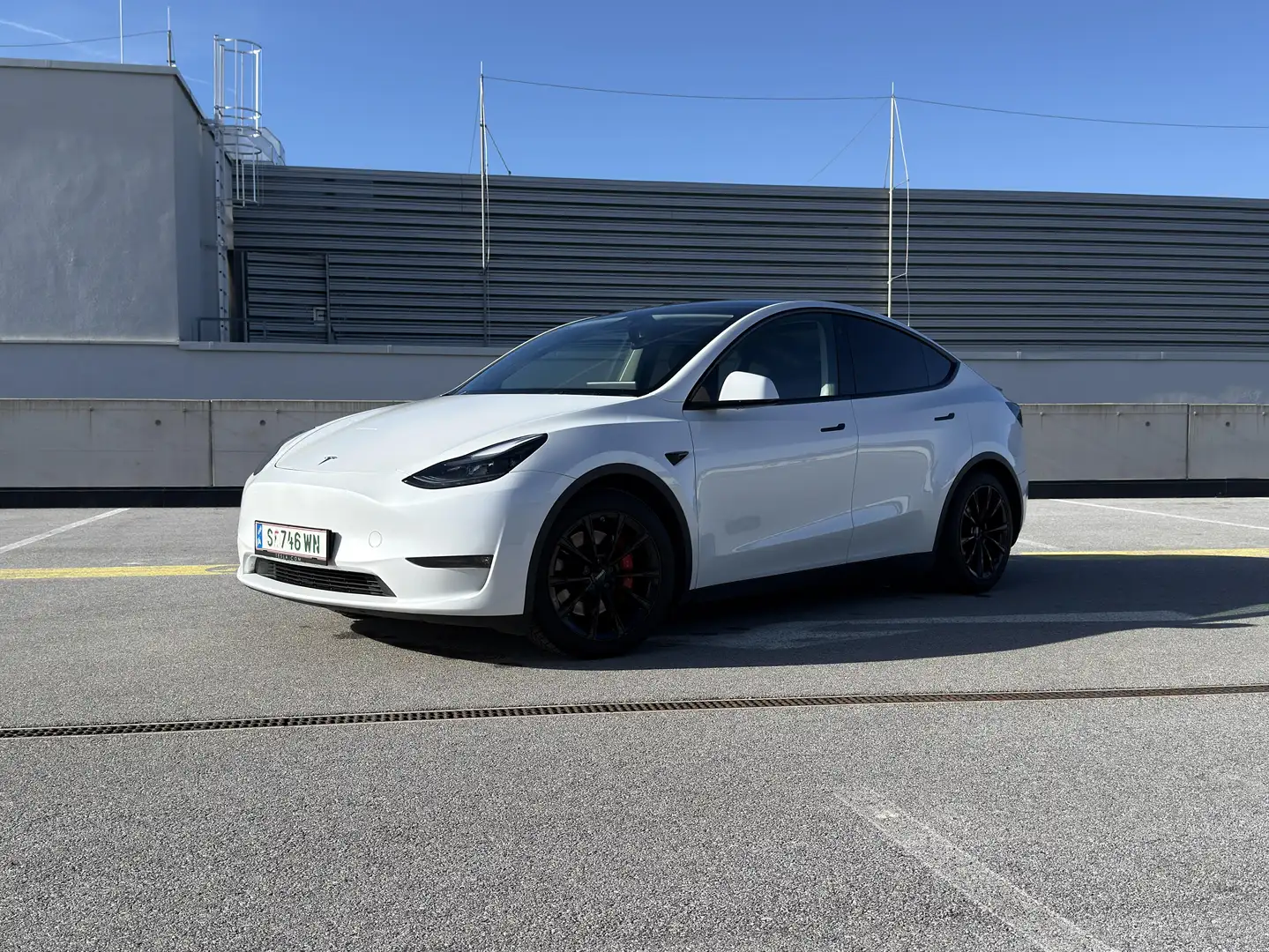 Tesla Model Y Performance I Leasingübernahme Weiß - 2