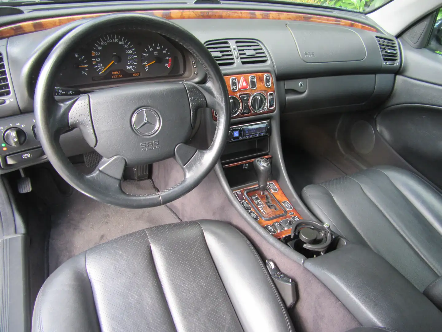 Mercedes-Benz CLK 320 Cabrio Elegance Leder 17" AMG Windschott Leder Fekete - 2
