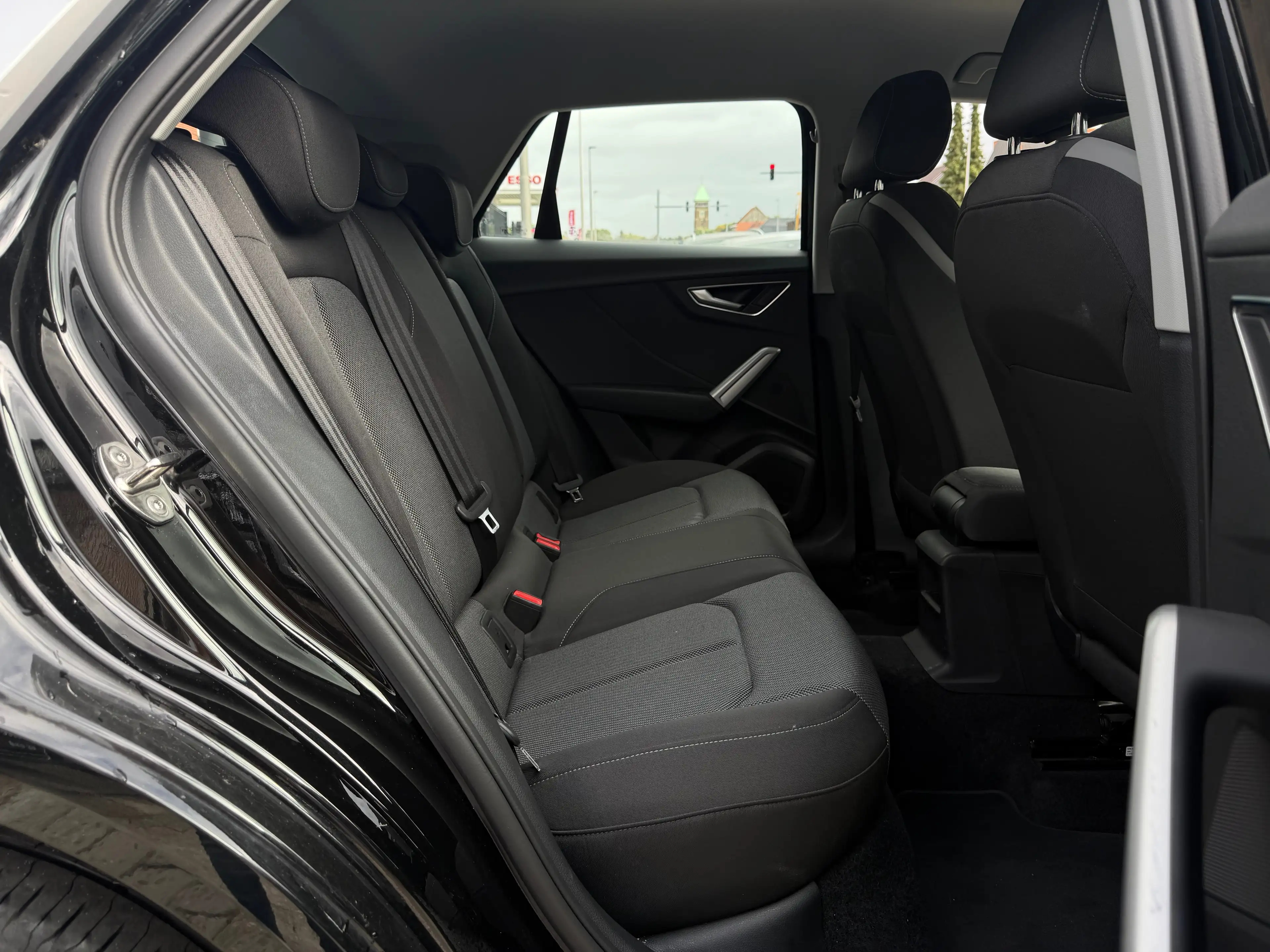 Audi Q2 30TFSI * S line * Garantie — photo 7