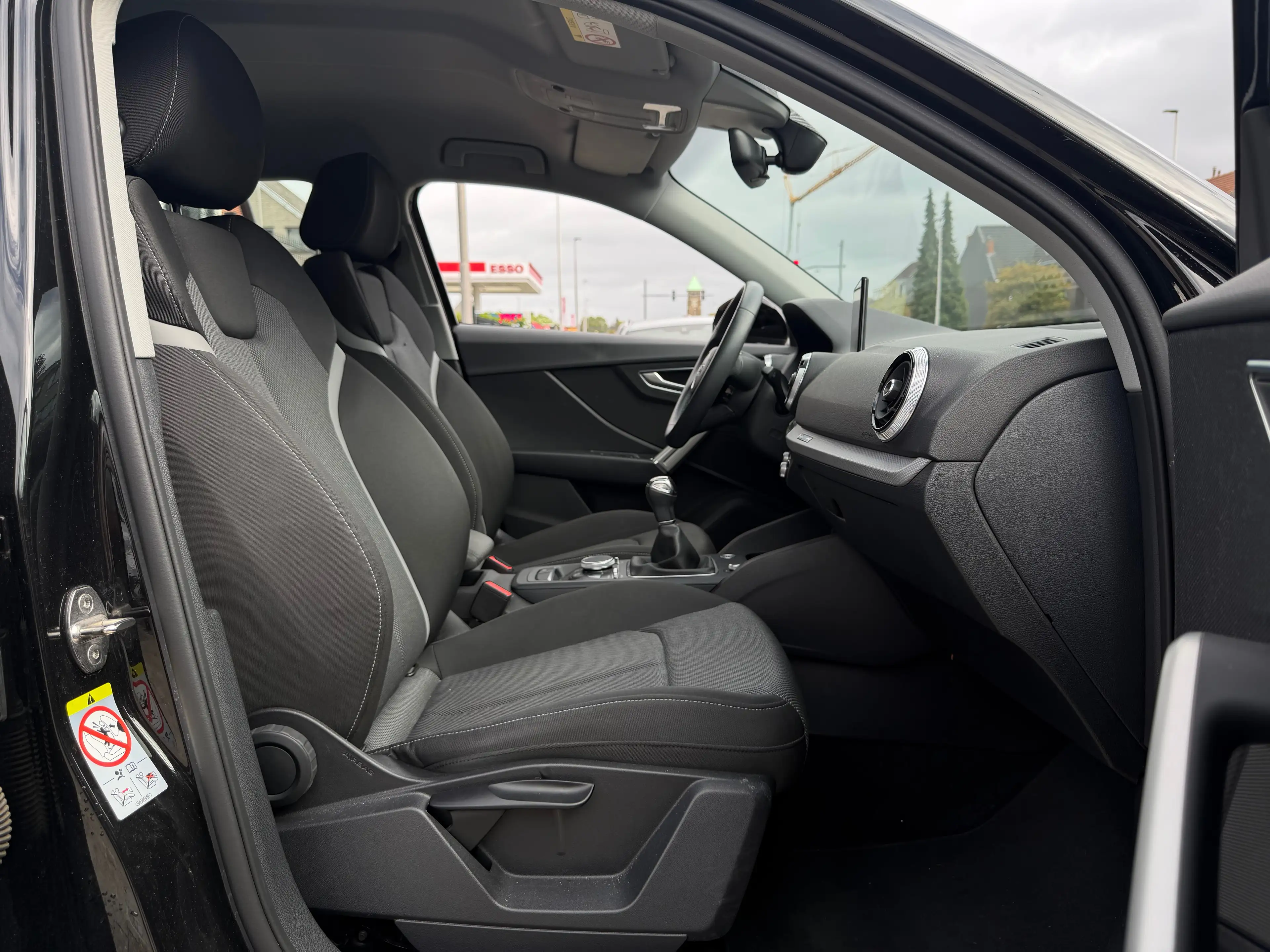 Audi Q2 30TFSI * S line * Garantie — photo 6