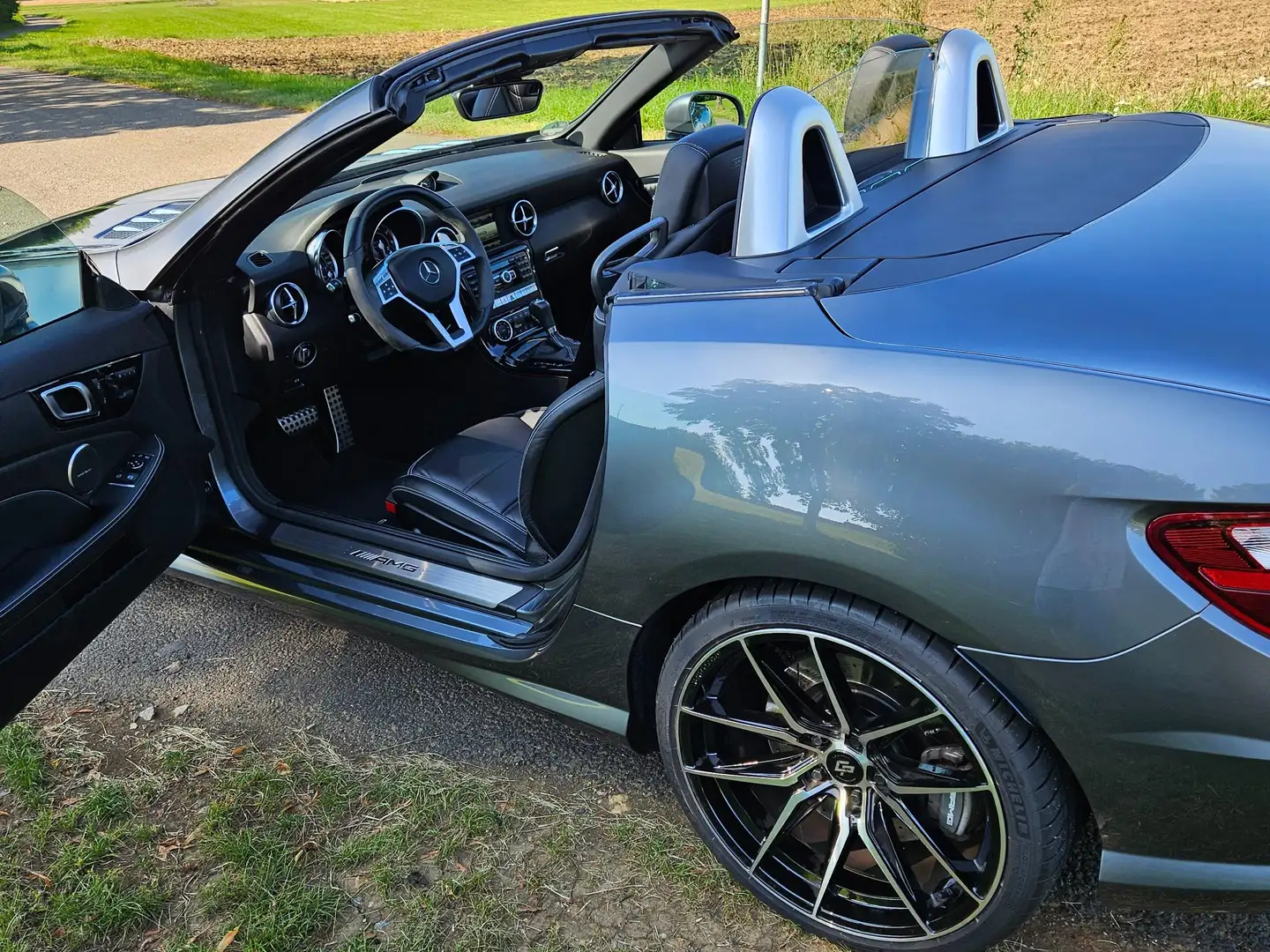 Mercedes-Benz SLK 55 AMG SLK 55 AMG AMG Speedshift 7G-TRONIC Серый - 1