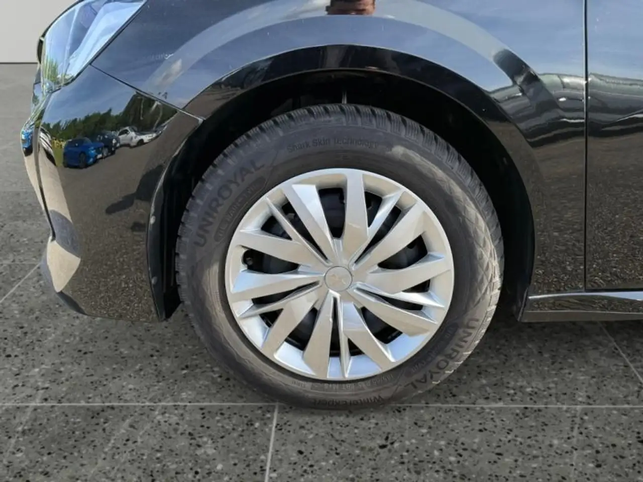 Peugeot 208 208 — photo 14