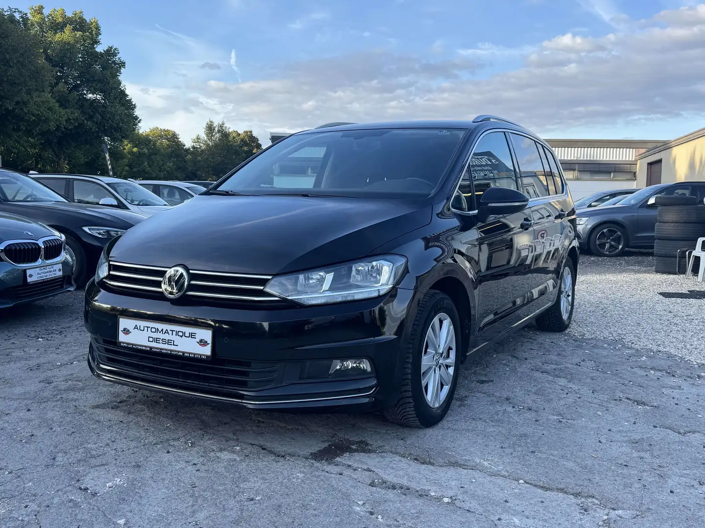 Volkswagen Touran 2.0 TDI DSG Highline. 1-prop , tva récupère Gris - 1