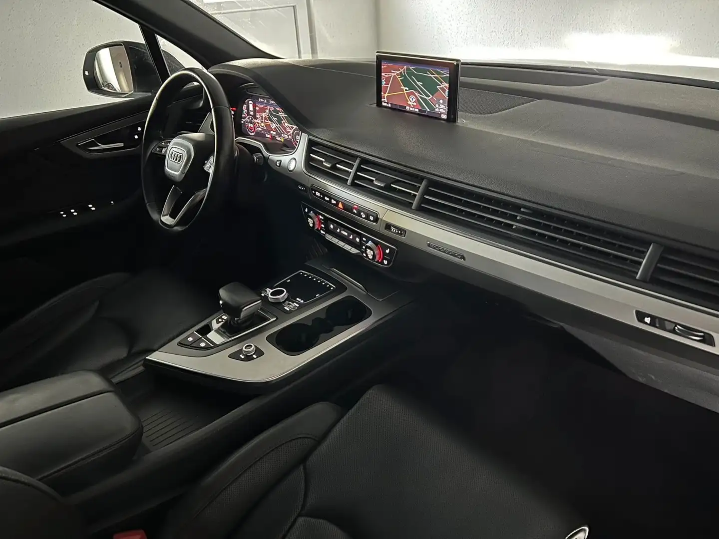 Audi Q7 3.0 TDI Quattro/ACC/MATRIX/PANO/VRTL/7-SITZER Schwarz - 2