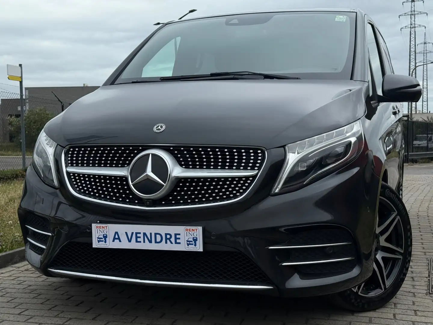 Mercedes-Benz V 300 d AMG LINE/DOUBLE CABINE 5PLACES/UTILITAIRE Grijs - 1