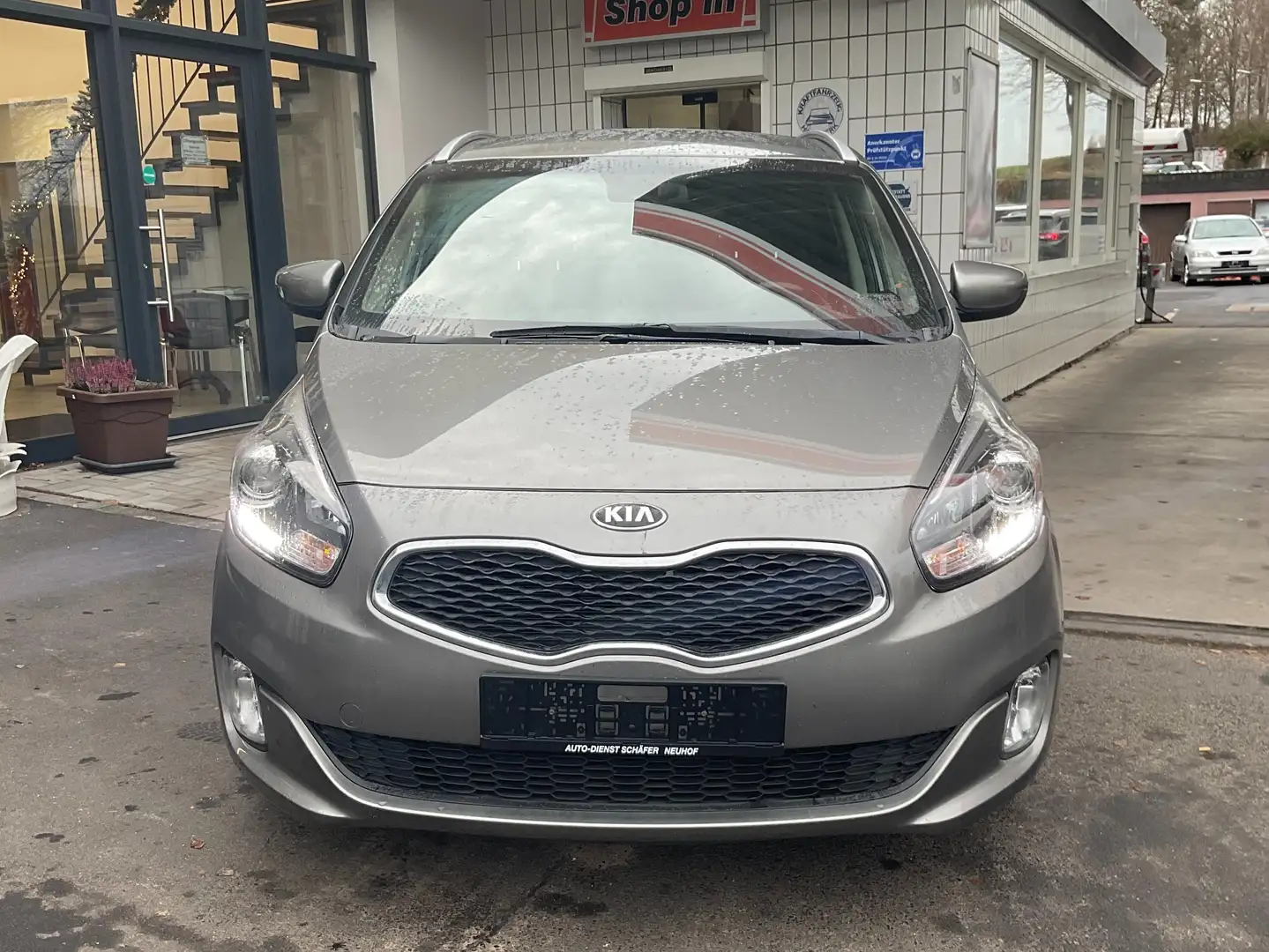 Kia Carens Vision Gris - 1