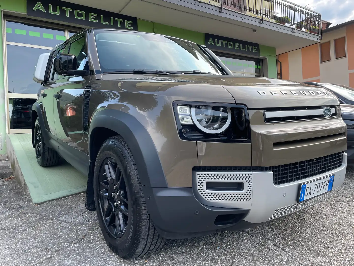 Land Rover Defender 7 Posti 240Cv Tetto Apribile Pano Meridian FULL Marrone - 1