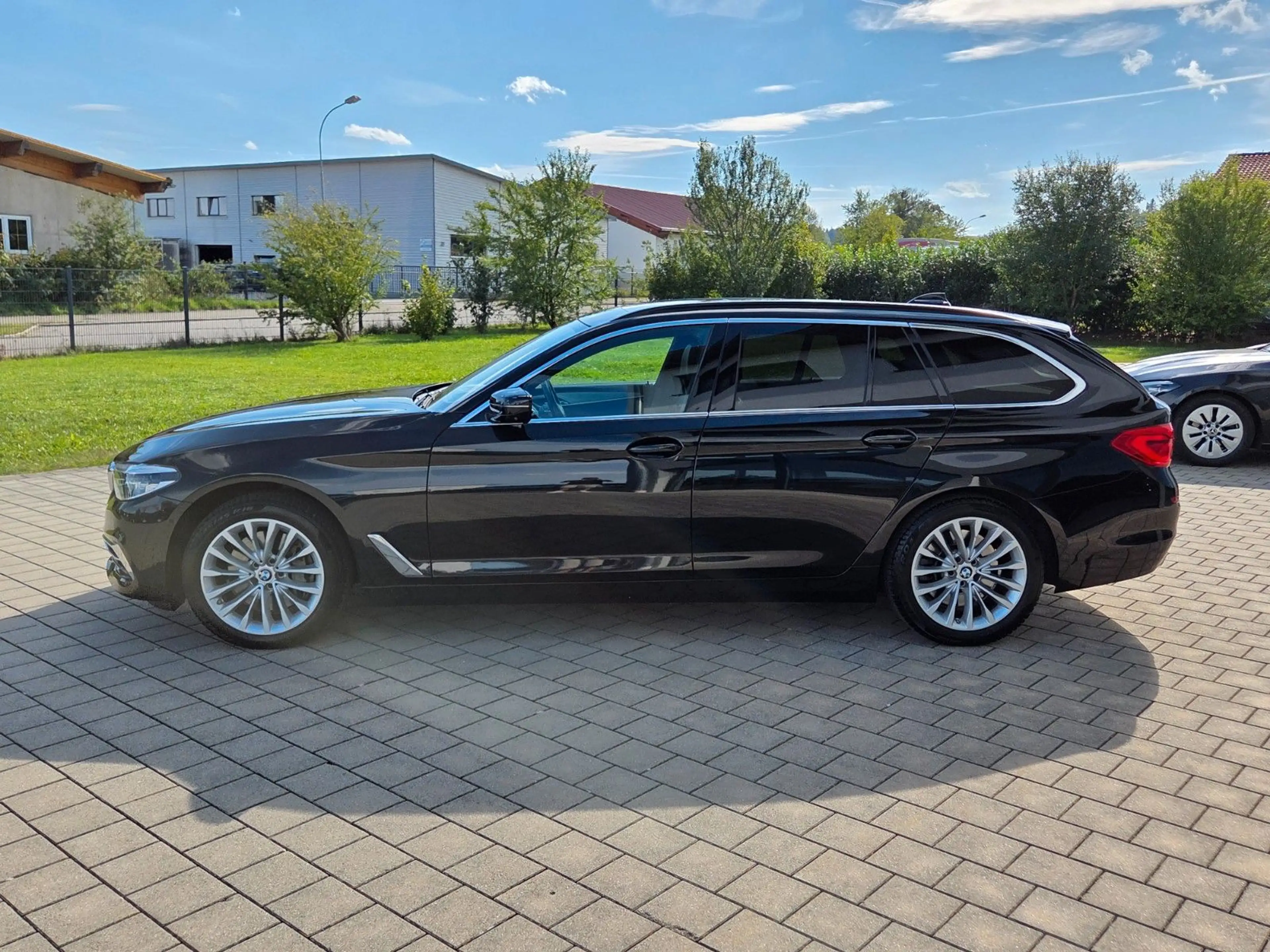BMW 540 i Touring xDrive Luxury Line, H&K, Pano, ACC — photo 7