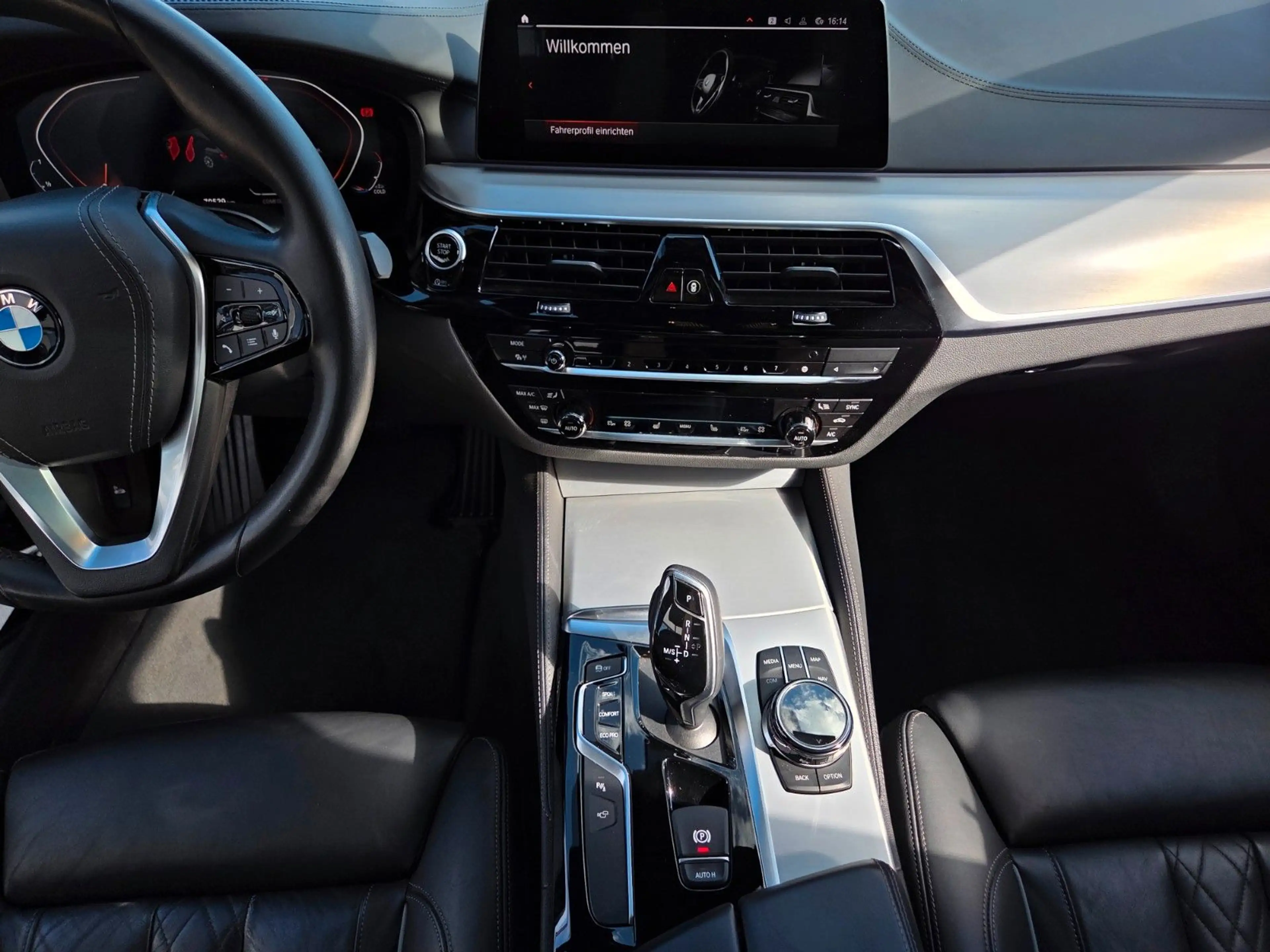 BMW 540 i Touring xDrive Luxury Line, H&K, Pano, ACC — photo 15