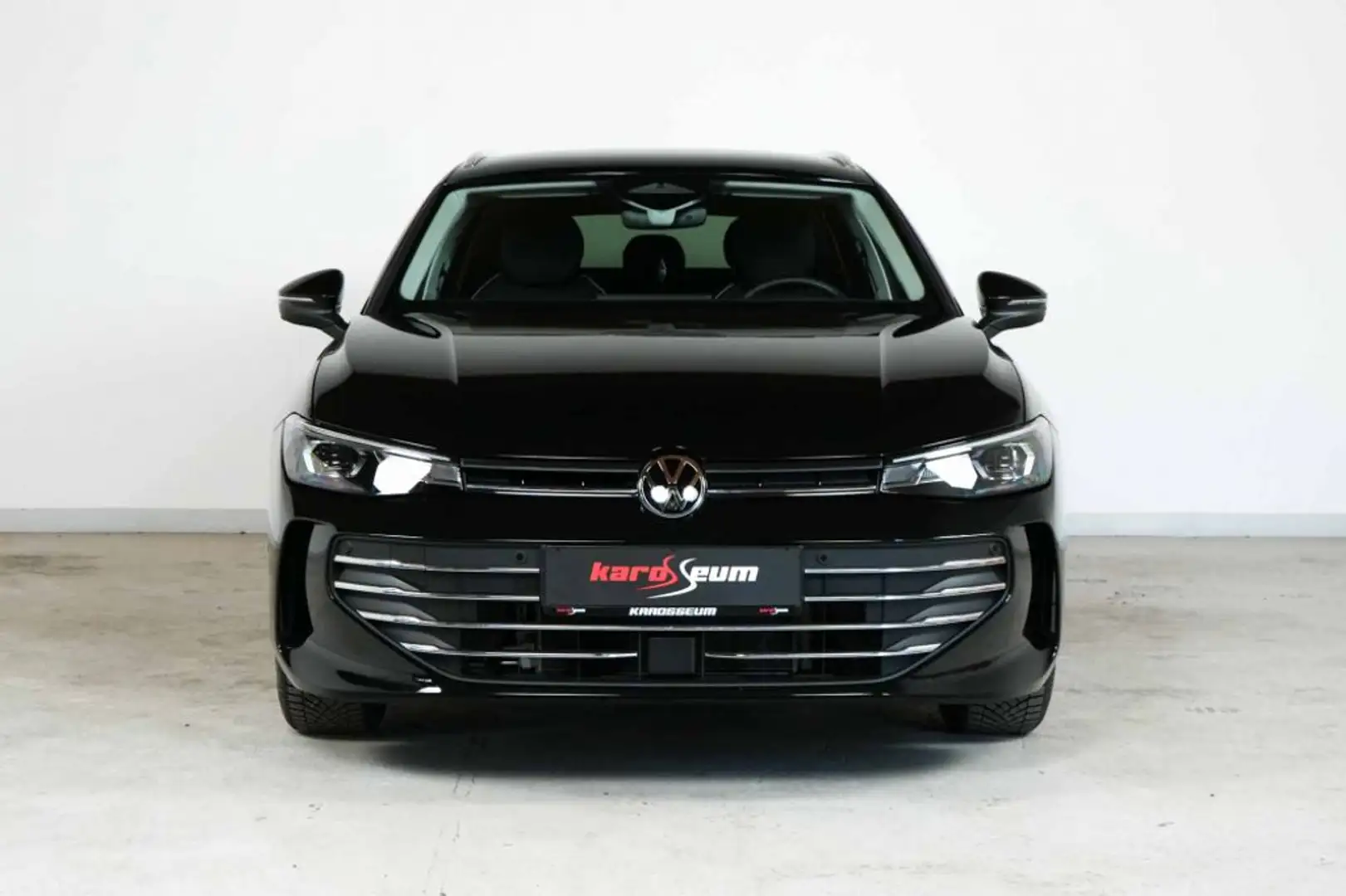 Volkswagen Passat Variant Business eTSI Aut. | PREMIUM SELECT Schwarz - 2