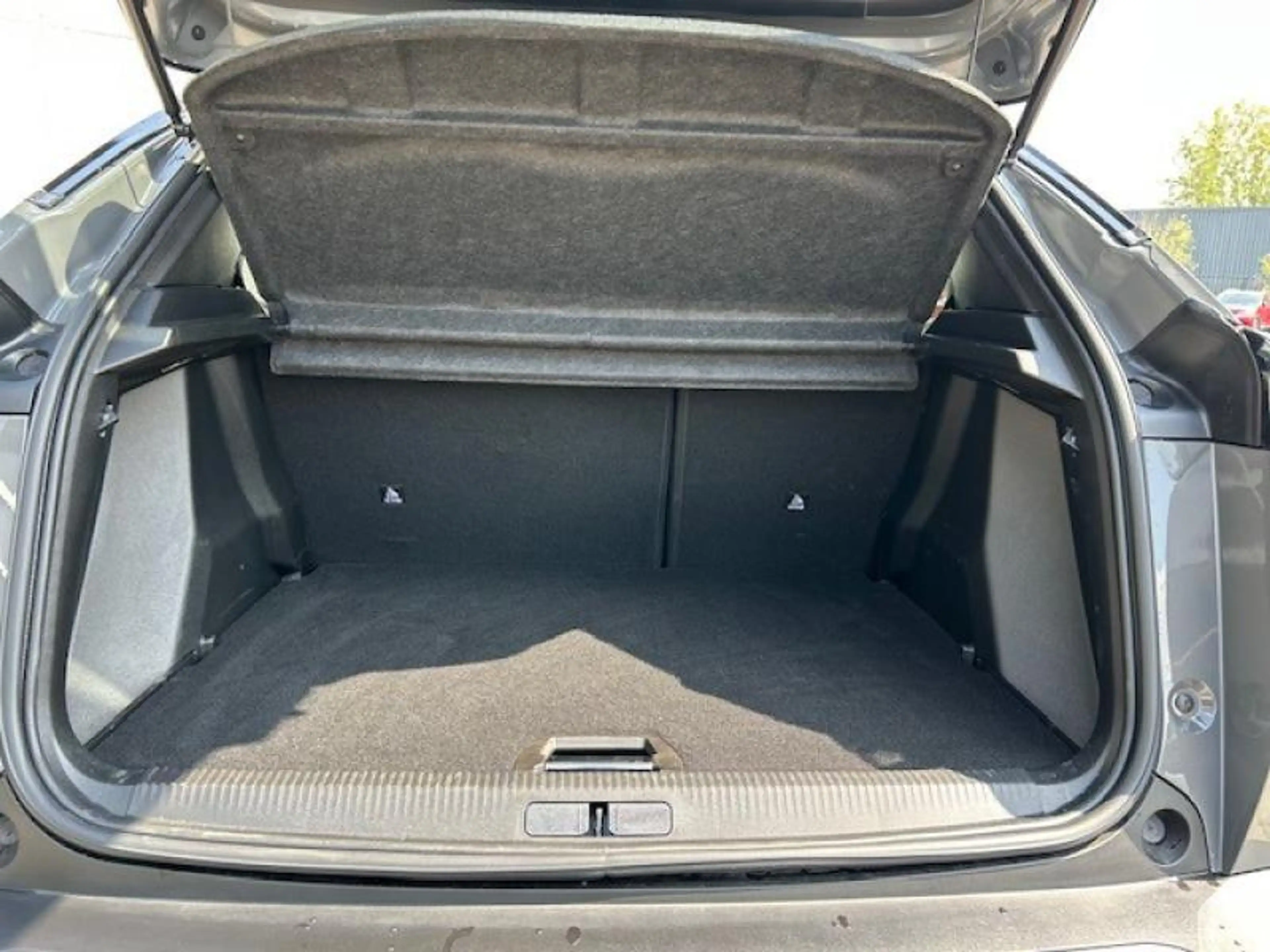 Peugeot 2008 Allure Hybrid | 8 JAAR CARE GARANTIE — photo 15