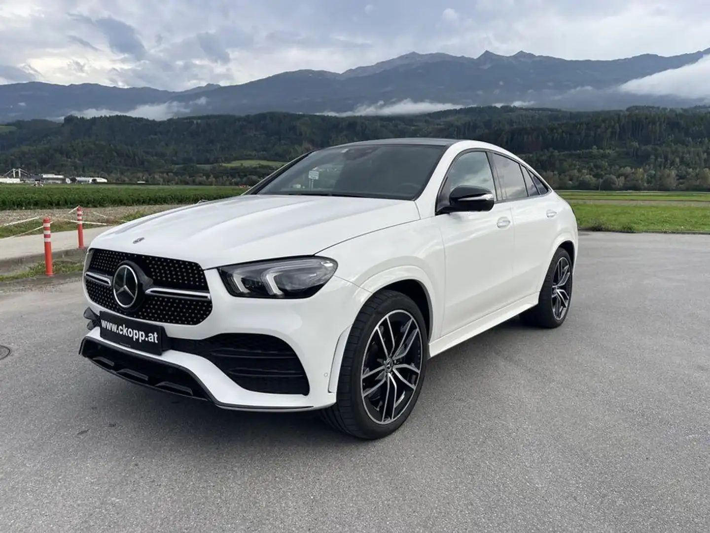 Mercedes-Benz GLE 400 Coupe d 4Matic Blanc - 2