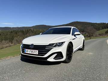 SB 1,4 TSI eHybrid PHEV R-Line DSG