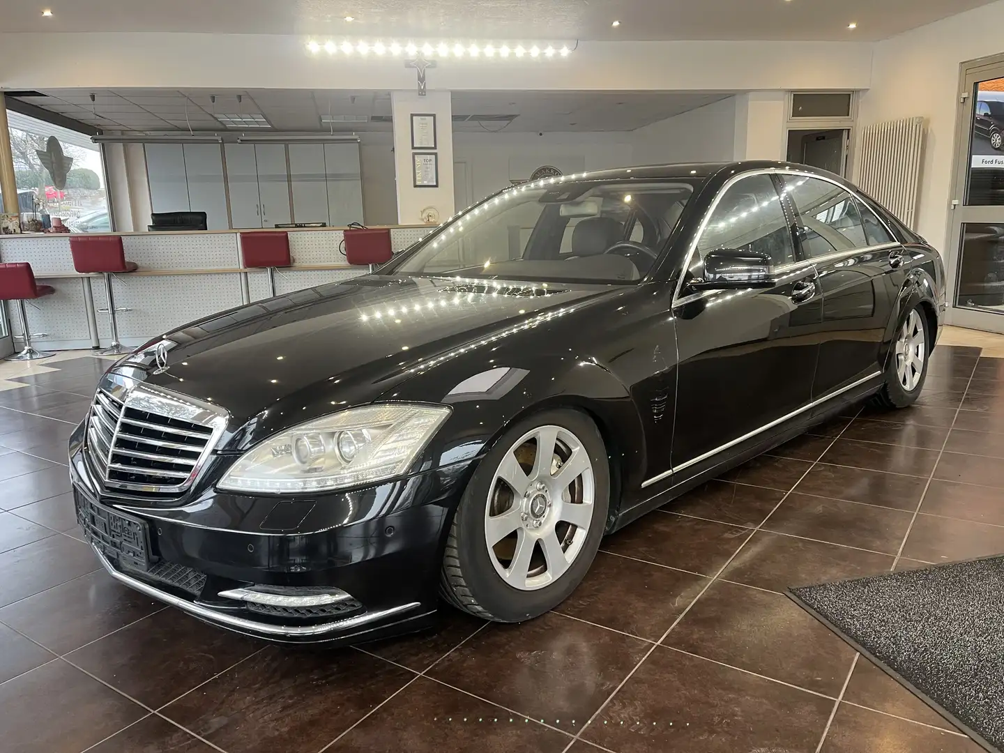 Mercedes-Benz S 450 S 450 4Matic L *VOLLOPTION*SHZ*DHZ*SDC Schwarz - 1