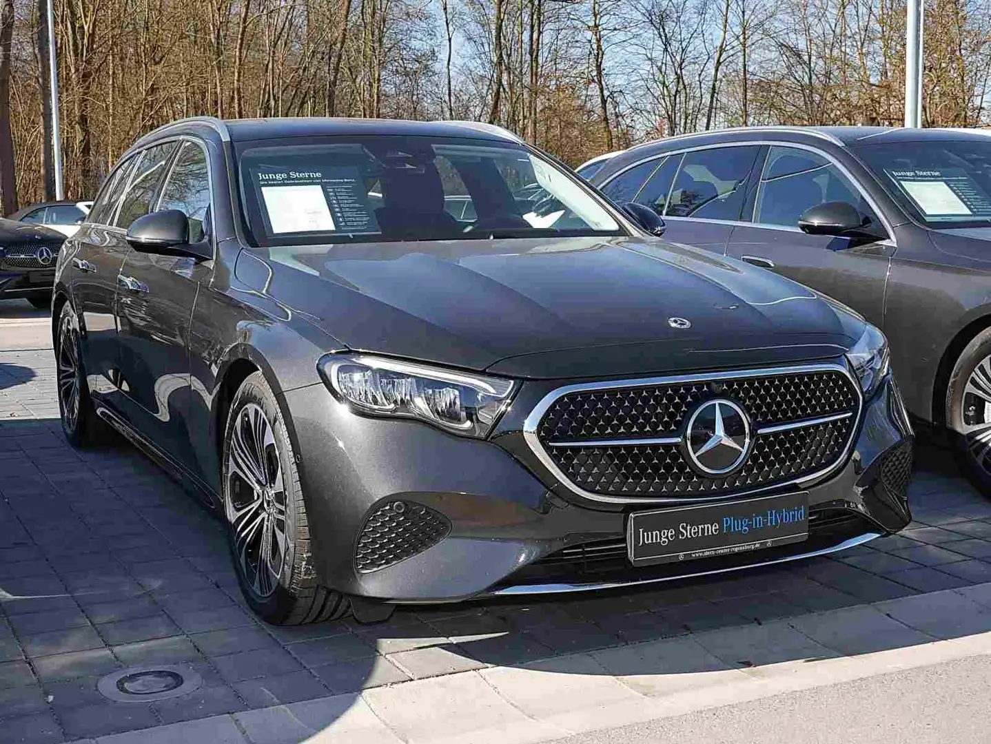 Mercedes-Benz E 300 de T-Modell AVANTGARDE+AHK+DISTRONIC+LED++ Grau - 2