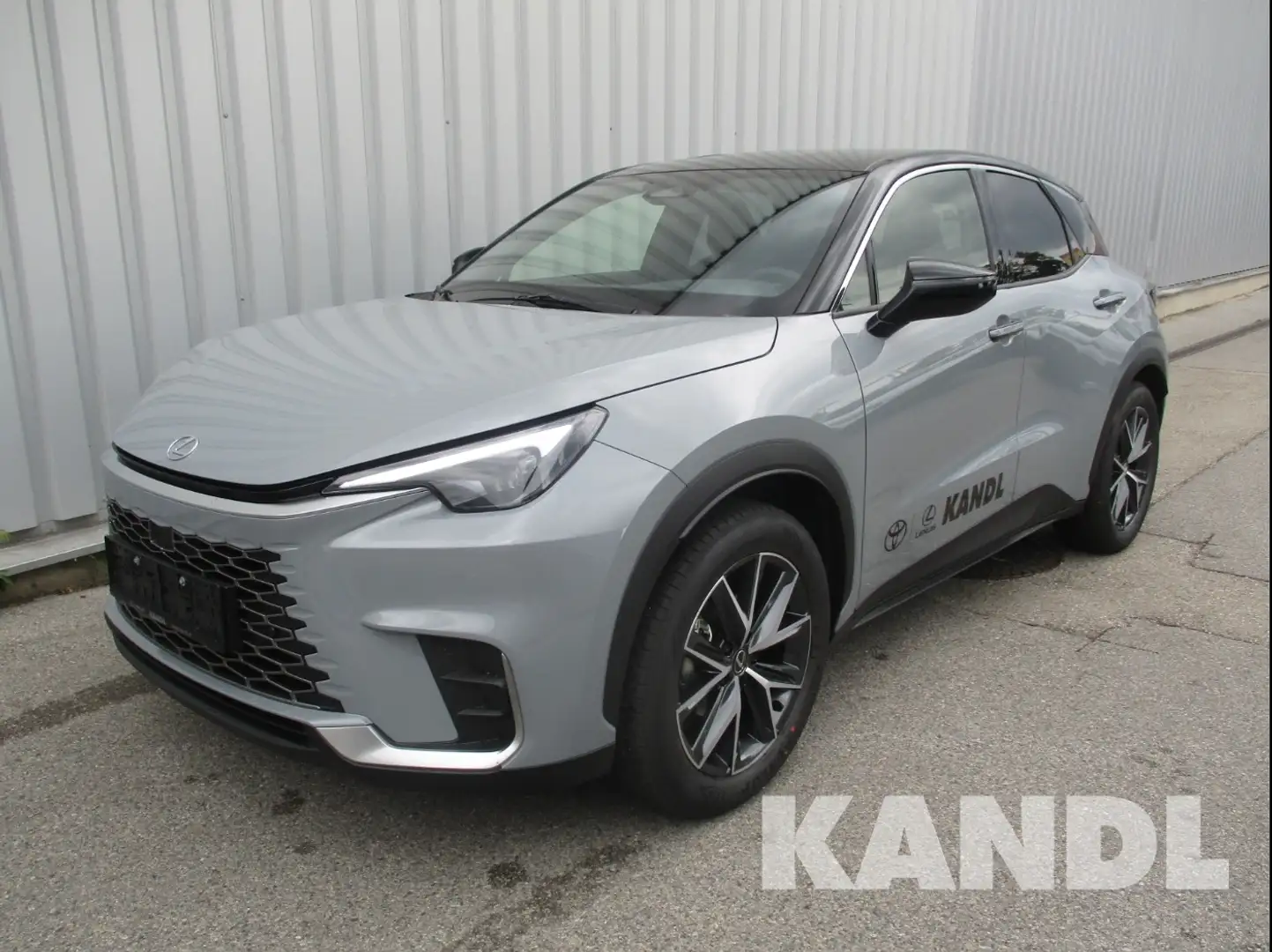 Lexus LBX 1.5 HEV 1.4kWh Emotion Aut. Technologie-Paket Grau - 1