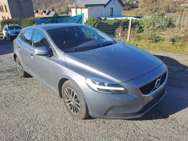 Volvo V40 2.0 D4 Momentum