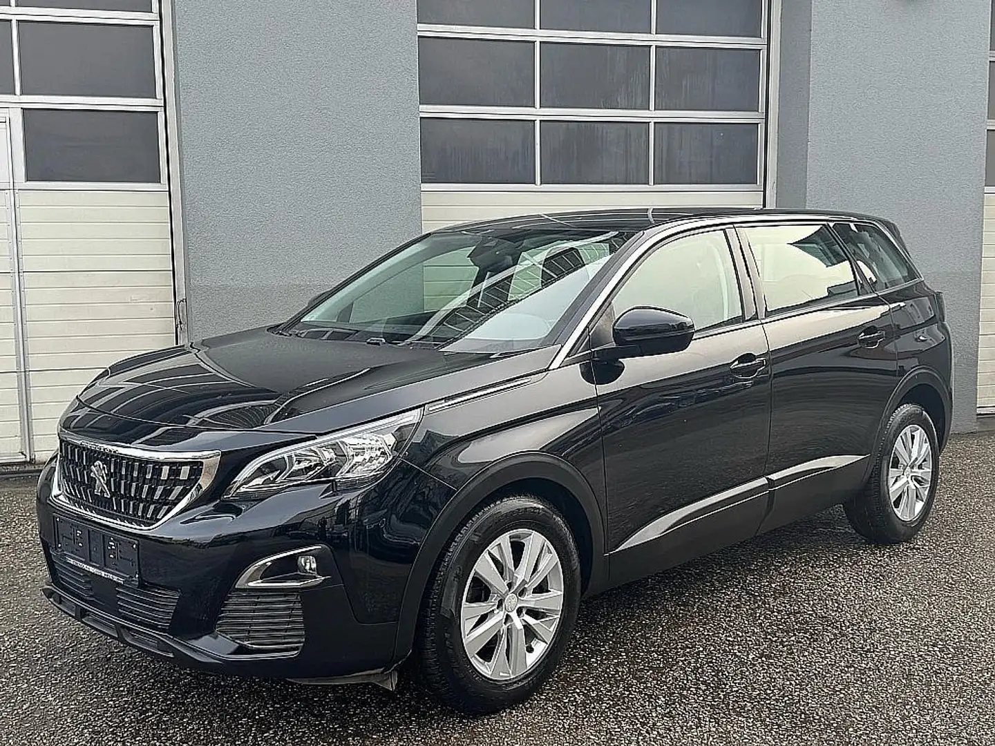 Peugeot 5008 1,5 BlueHDI 130 S&S EAT8 Aut. Noir - 1