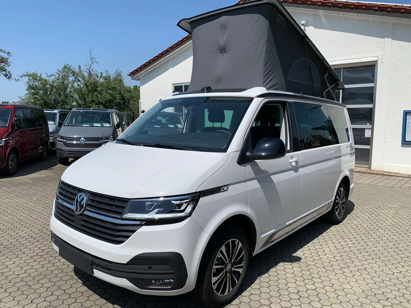 Volkswagen T6.1 California T6.1 Cali Beach Camper Edition AHK NaviPRO Lane+Si Bianco - 1
