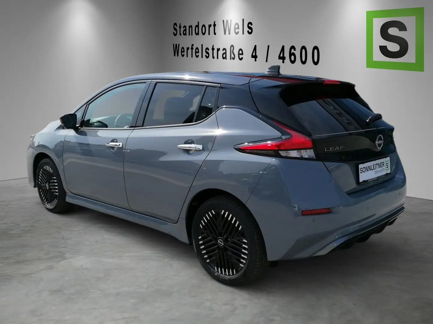 Nissan Leaf LEAF (ZE1) TEKNA 59kWh e+ Option Grau - 2
