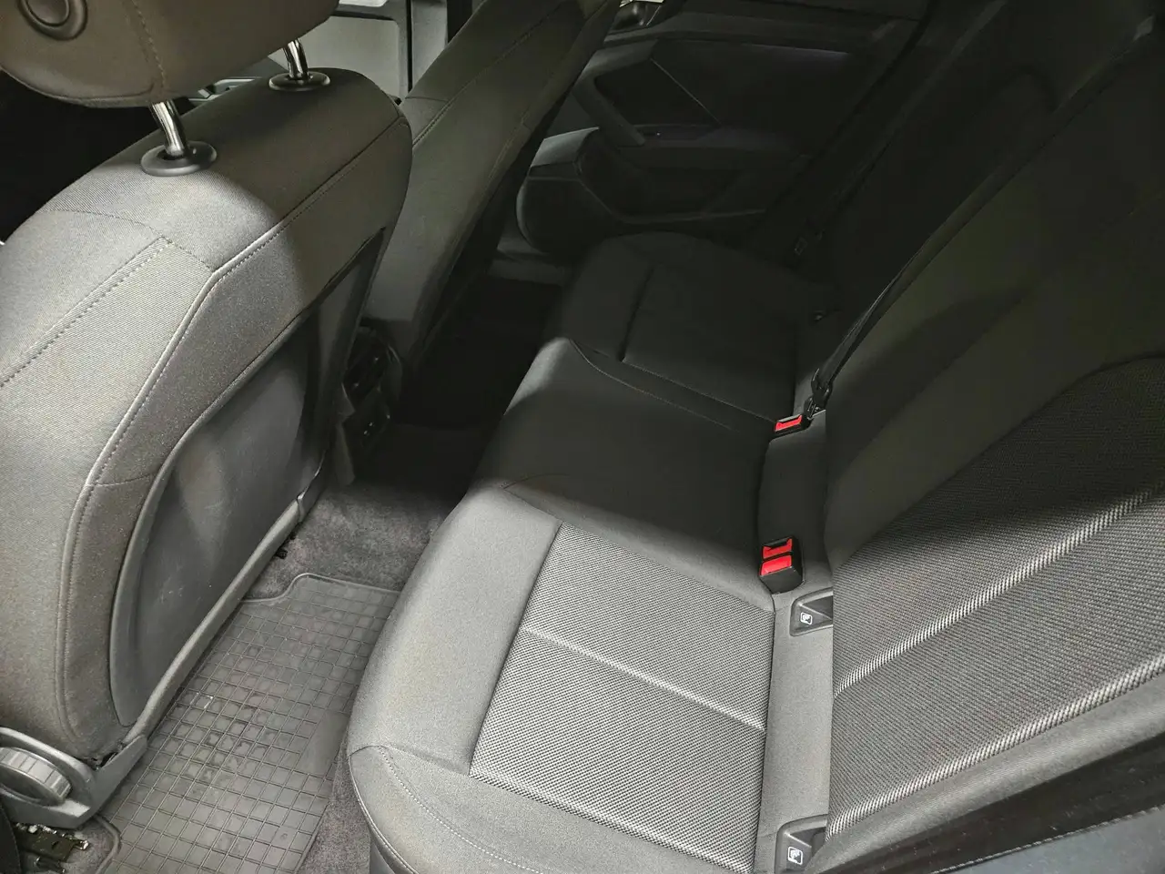Audi A3 2.0 TDI * VIRTUAL COCKPIT * 2. BESITZ * LED * CARPLAY * ANDROID, миниатюра 14