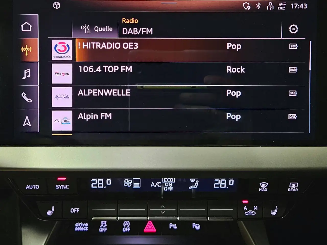 Audi A3 2.0 TDI * VIRTUAL COCKPIT * 2. BESITZ * LED * CARPLAY * ANDROID, миниатюра 28