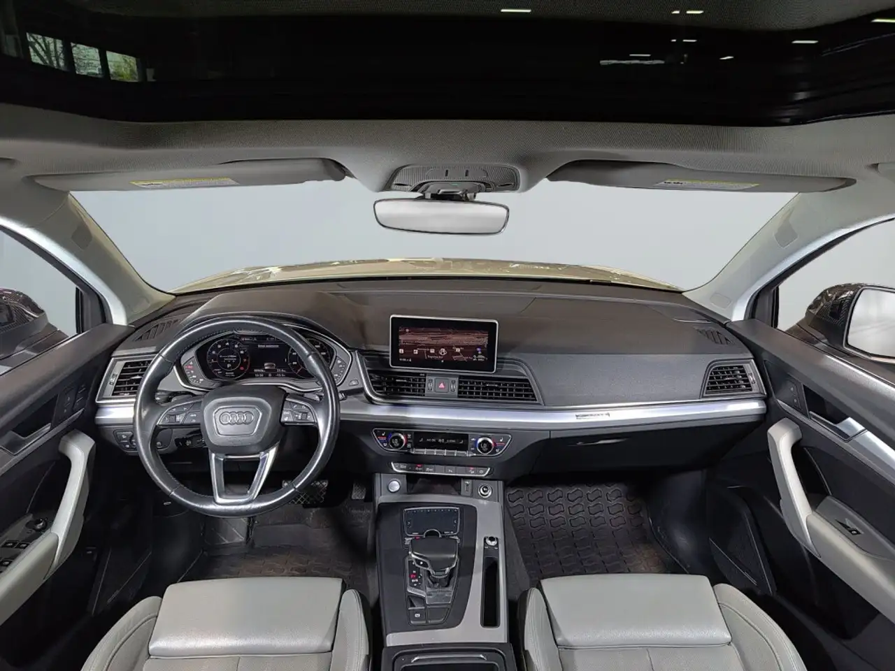 Audi Q5 снимка Audi Q5
