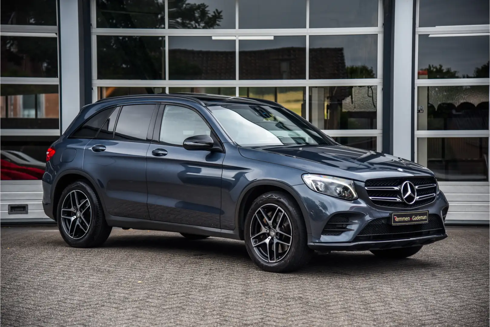 Mercedes-Benz GLC 250 d 4MATIC Prestige Grijs - 1