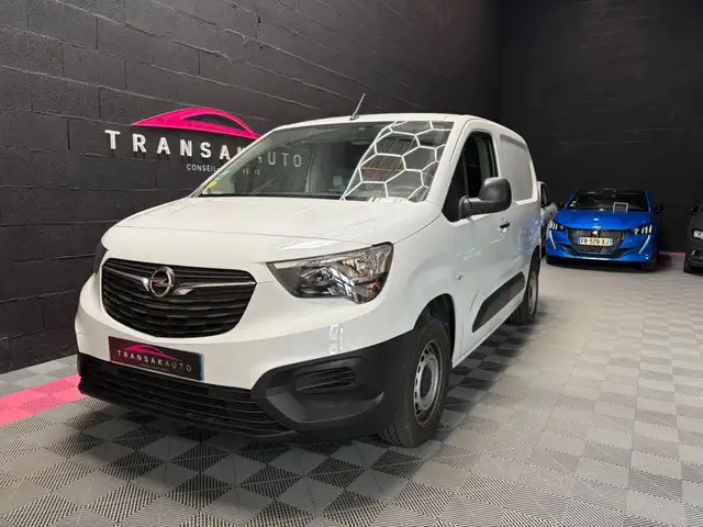 Opel Combo CARGO M 650 KG BLUEHDI 100 S BVM6 TVA NON RECUPERABLE