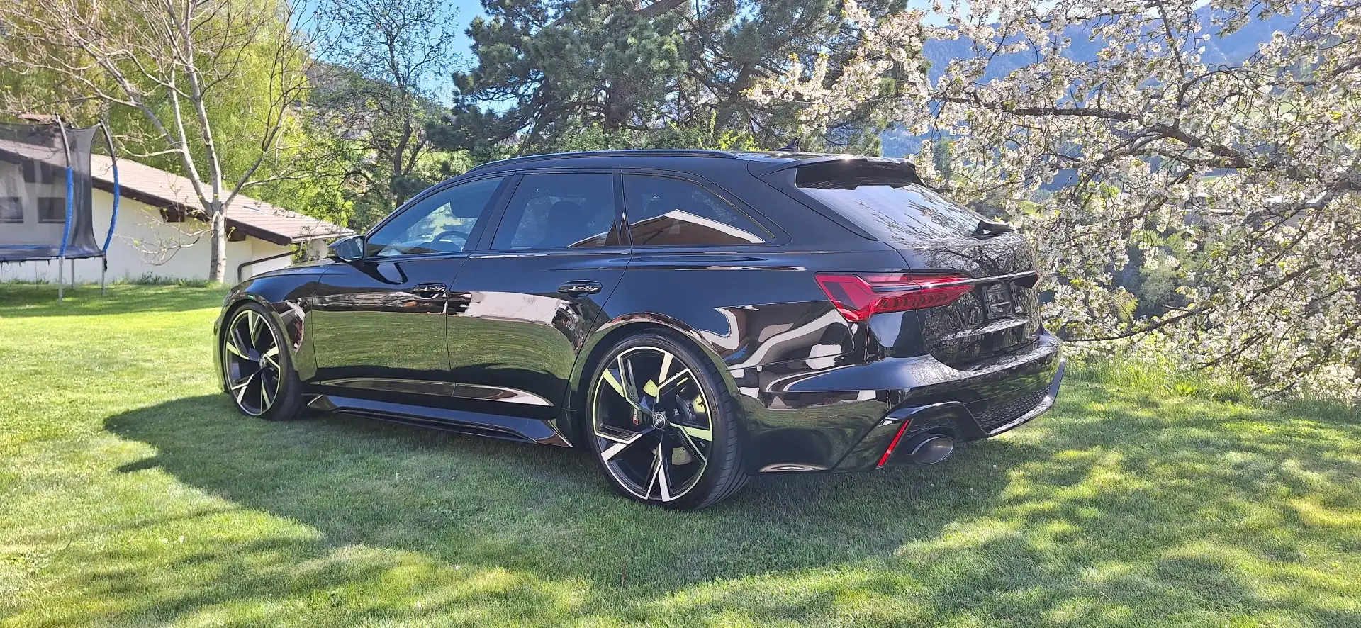 Audi RS6 Avant 4,0 TFSI quattro MHEV S-tronic Schwarz - 2